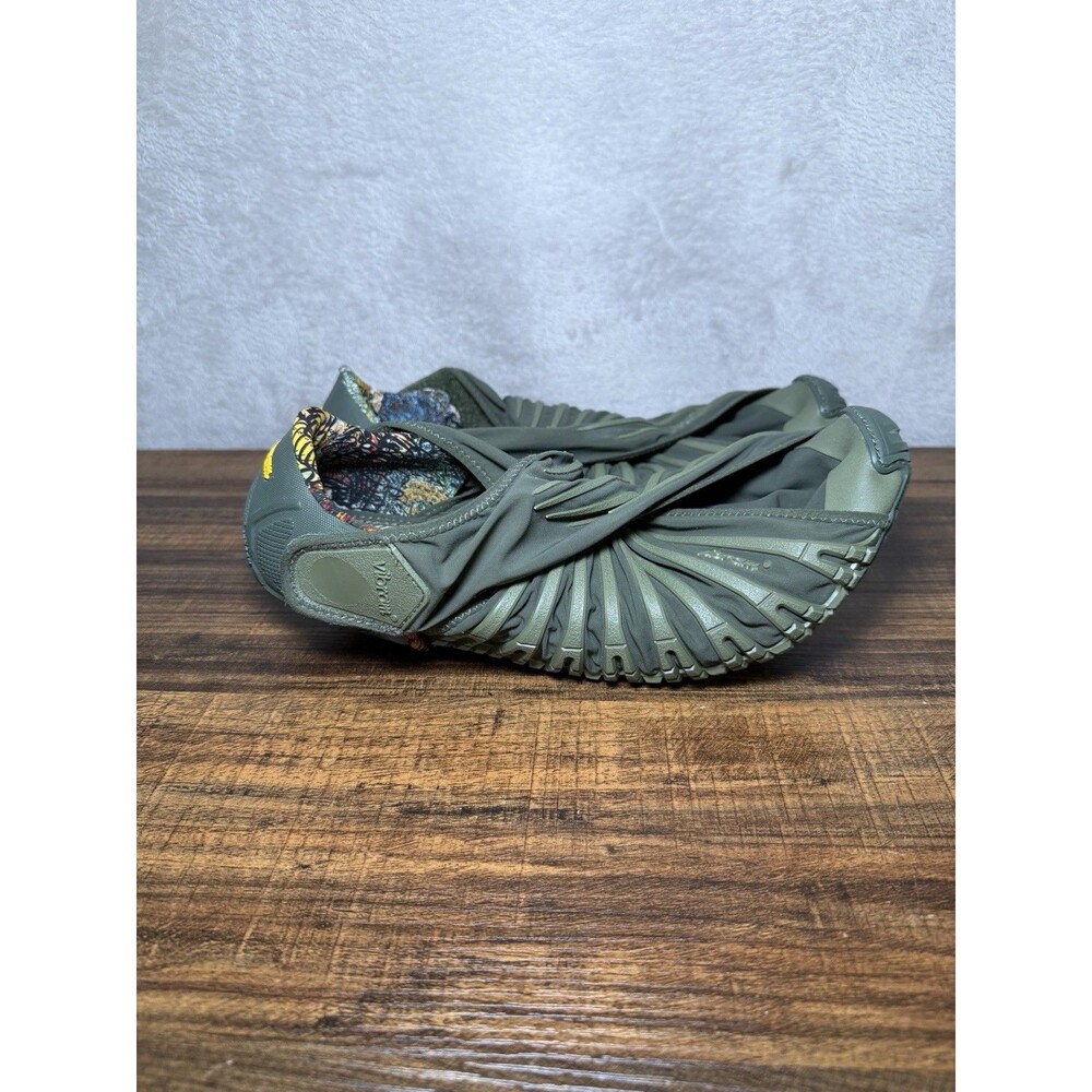 Vibram Furoshiki Wrapping Sole Size US 10.5-11 M EU 44 Womens Shoes Olive